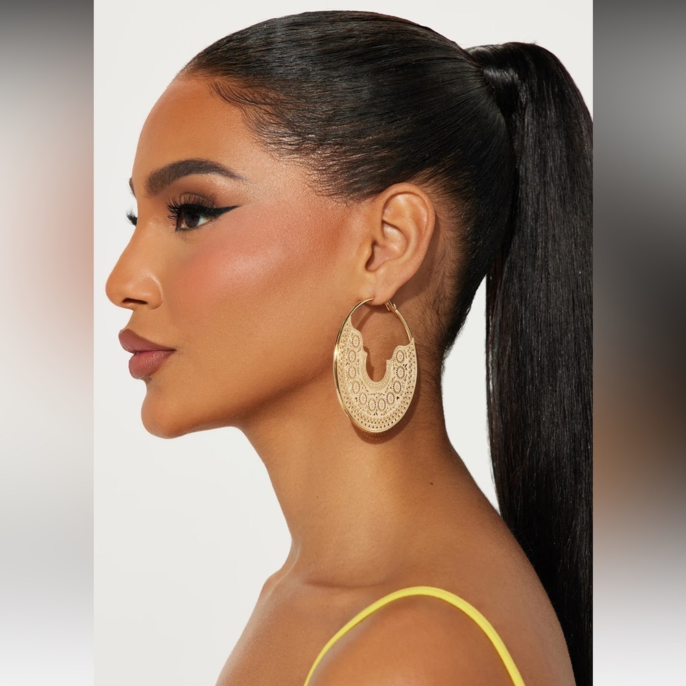 ✨Gorgeous Hoop Earrings✨